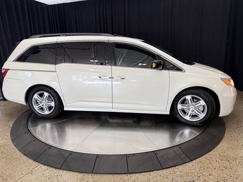 Used 2013 Honda Odyssey Touring image 10