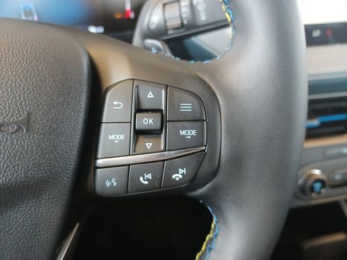 New 2025 Ford Maverick Lobo image 25