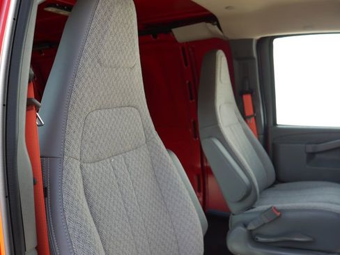 New 2026 Chevrolet Express 3500 RWD image 17