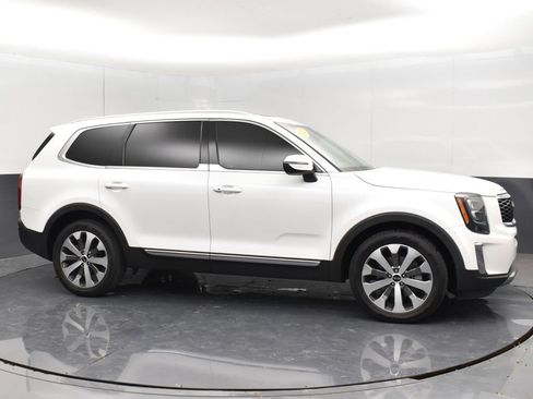 Used 2021 Kia Telluride EX w/ EX Premium Package AWD/4WD image 9