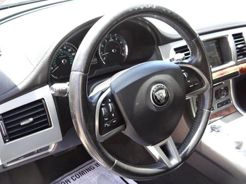 Used 2014 Jaguar XF 3.0 image 13