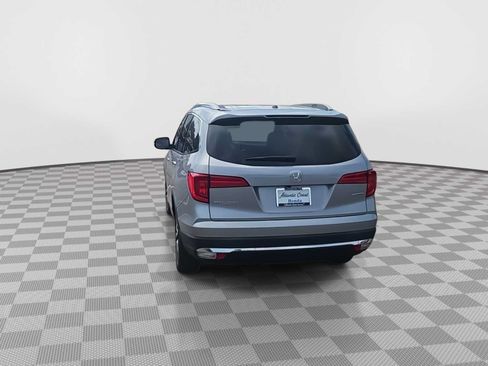 Certified 2018 Honda Pilot Touring image 7