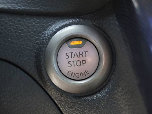 Used 2017 Nissan Sentra SR w/ SR Midnight Edition FWD image 20
