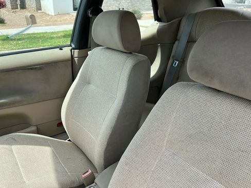 Used 2002 Volkswagen Cabrio GLS FWD image 24