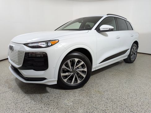 Used 2025 Audi Q6 e-tron Premium w/ Convenience Package image 18