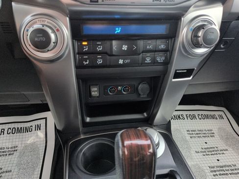 Used 2018 Toyota 4Runner Limited AWD/4WD image 18