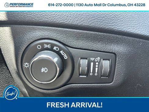 Used 2018 Jeep Compass Latitude w/ Popular Equipment Group AWD/4WD image 22