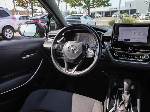 Used 2024 Toyota Corolla SE FWD image 6