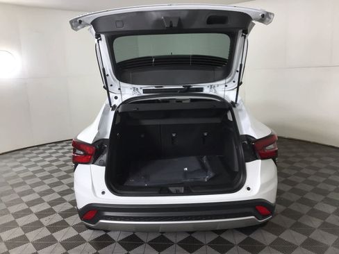 New 2026 Chevrolet Trax LT image 11