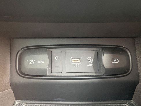 Used 2019 Hyundai Santa Fe FWD image 32