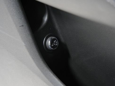 Used 2025 Cadillac XT4 Premium Luxury image 26