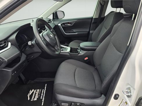 Used 2024 Toyota RAV4 XLE w/ Convenience Package AWD/4WD image 21