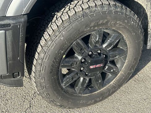 New 2026 GMC Sierra 2500 AT4 w/ LPO, Black Badging Package AWD/4WD image 32