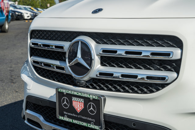 Certified 2023 Mercedes-Benz GLB 250 4MATIC w/ Premium Package image 12