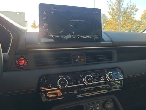 New 2025 Honda Pilot EX-L image 11