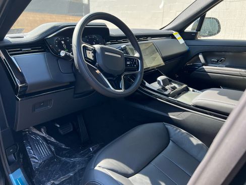 Used 2025 Land Rover Range Rover Sport AWD/4WD image 12