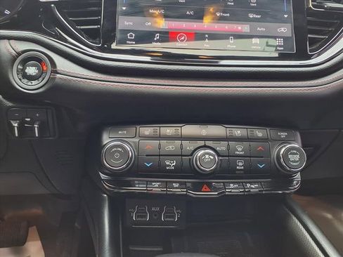 Certified 2023 Dodge Durango R/T image 23