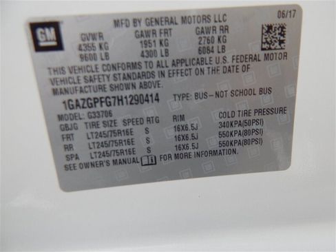 Used 2017 Chevrolet Express 3500 LT w/ LT Preferred Equipment Group image 18