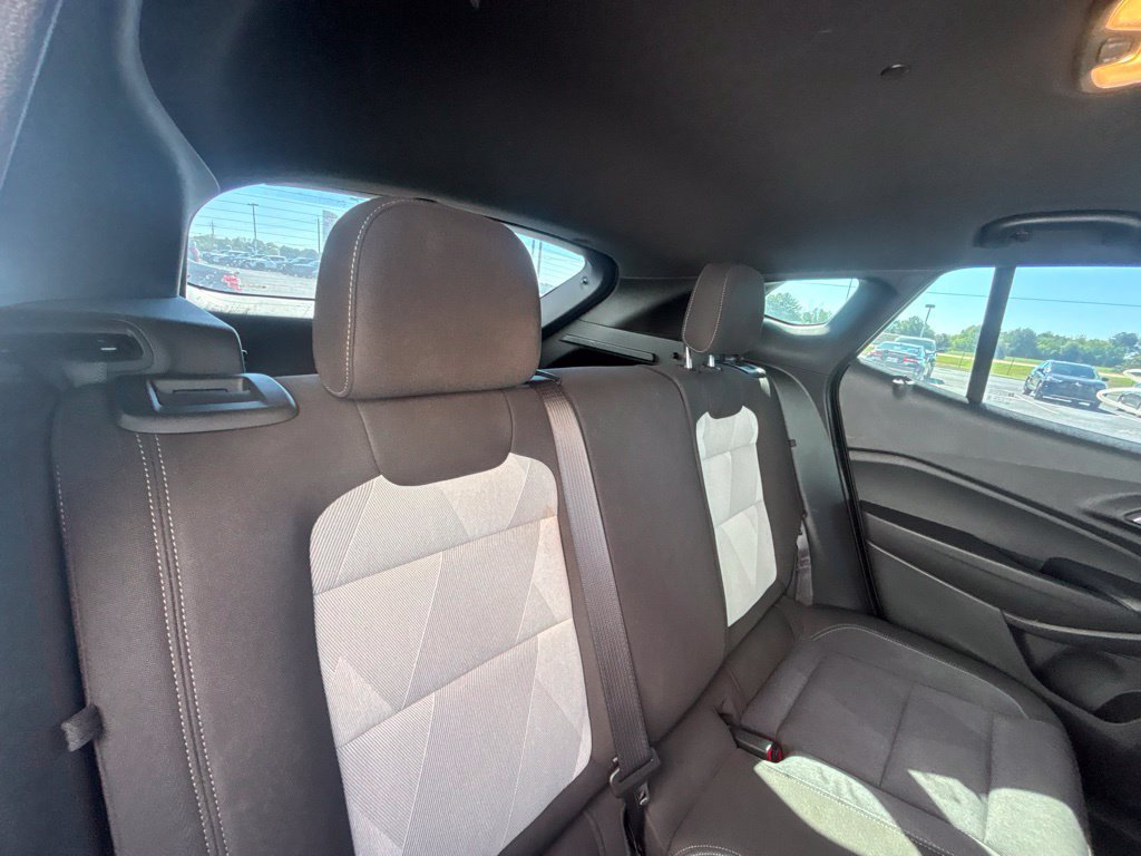 Used 2024 Chevrolet Trax RS FWD image 26