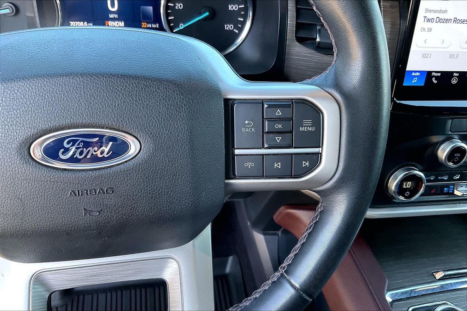 Used 2022 Ford Expedition Limited RWD image 24