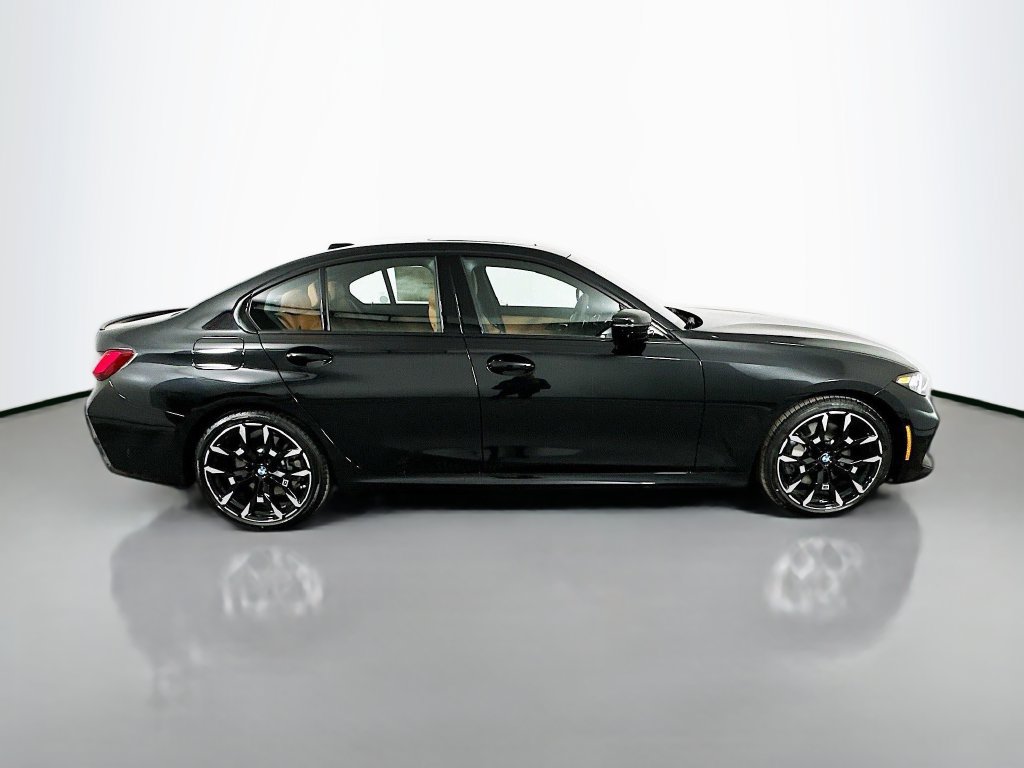 Used 2026 BMW 330i Sedan w/ M Sport Package RWD image 4