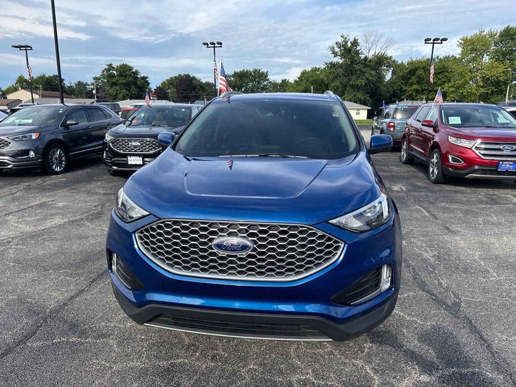 Certified 2024 Ford Edge SEL w/ Convenience Package AWD/4WD image 2