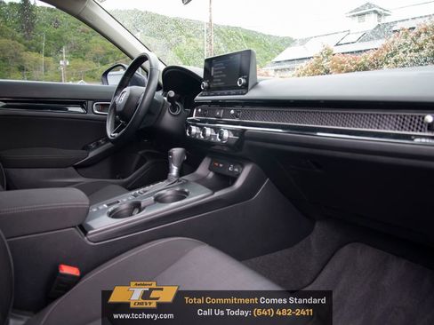 Used 2022 Honda Civic EX image 15