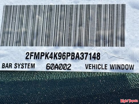 Used 2023 Ford Edge Titanium AWD/4WD image 32