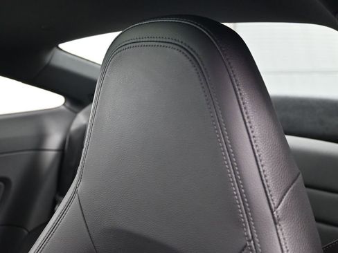 Used 2021 Porsche 911 Carrera image 17