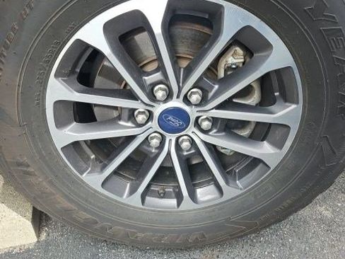 Used 2019 Ford F150 Lariat image 21