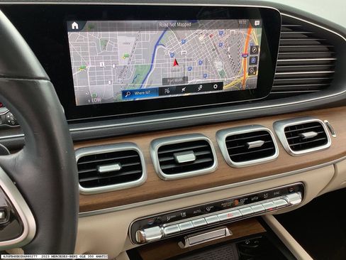 Used 2023 Mercedes-Benz GLE 350 4MATIC image 9