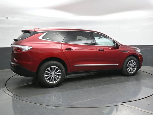 Used 2024 Buick Enclave Premium AWD/4WD image 3