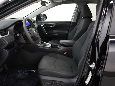 Used 2024 Toyota RAV4 XLE image 23