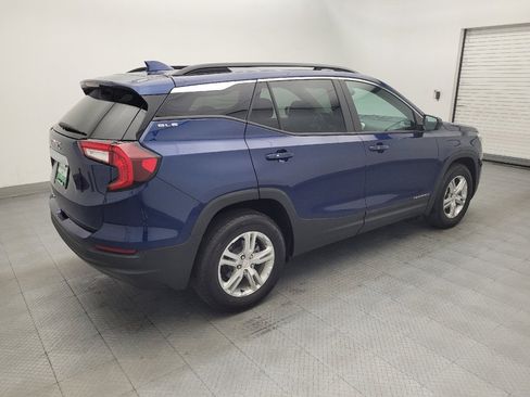Used 2023 GMC Terrain SLE w/ Driver Convenience Package FWD image 10