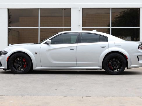 Used 2021 Dodge Charger SRT Hellcat RWD image 12