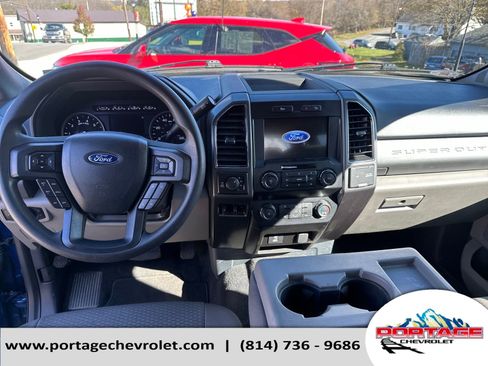 Used 2022 Ford F250 XLT w/ FX4 Off-Road Package image 14