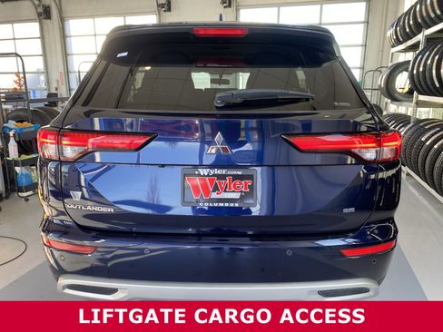 Used 2023 Mitsubishi Outlander SE image 5