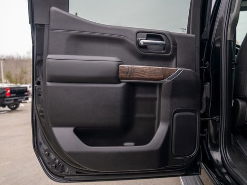 Used 2022 GMC Sierra 1500 Denali w/ Denali Premium Package image 18