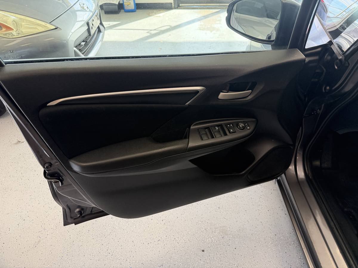 Used 2015 Honda Fit LX image 22