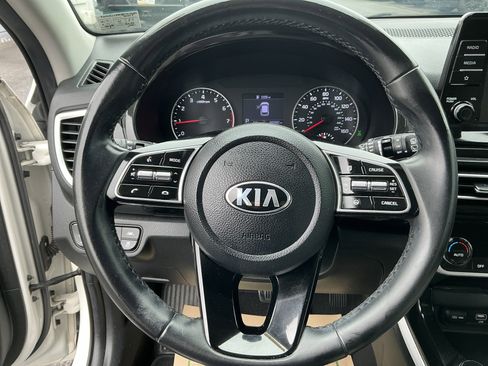 Used 2021 Kia Seltos EX AWD/4WD image 16
