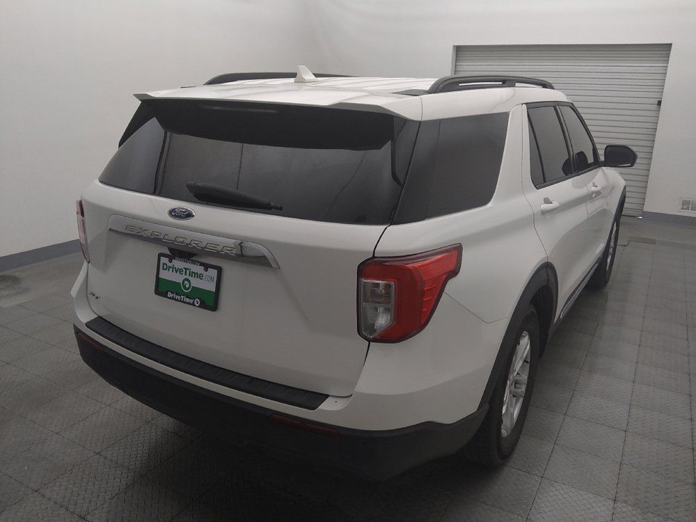 Used 2021 Ford Explorer XLT RWD image 7