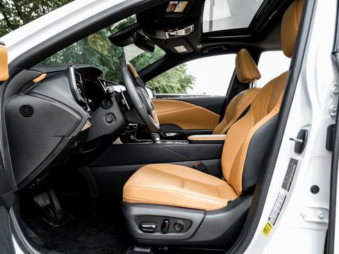 Used 2024 Lexus RX 350 Premium w/ Convenience Package image 45