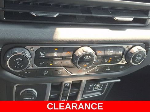 Used 2024 Jeep Wrangler Unlimited Sahara w/ Safety Group AWD/4WD image 16