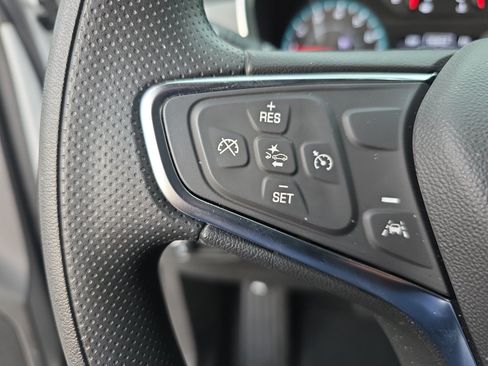 Used 2024 Chevrolet Equinox LS w/ Driver Confidence II Package AWD/4WD image 17
