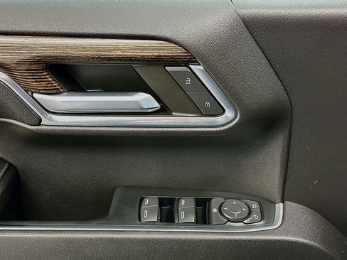 Used 2024 GMC Sierra 1500 Elevation image 15