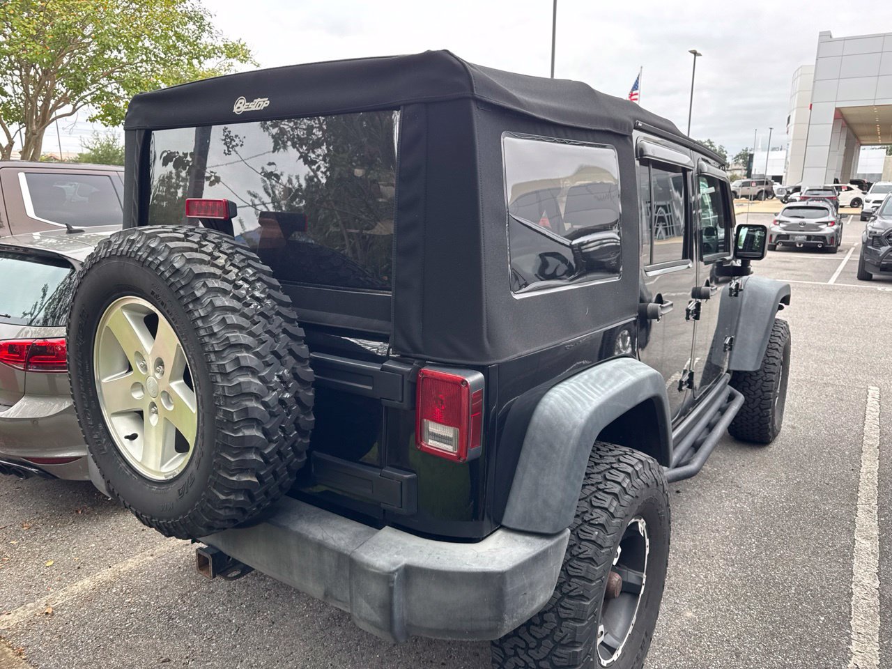 Used 2007 Jeep Wrangler Unlimited Rubicon w/ PWR Convenience Group AWD/4WD image 8