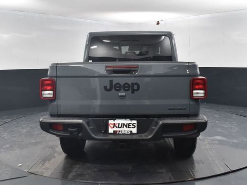 New 2026 Jeep Gladiator Sport AWD/4WD image 8