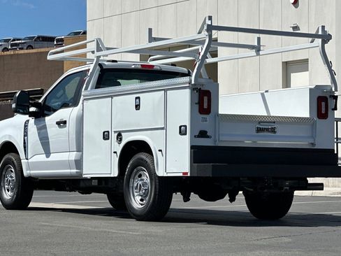 New 2026 Ford F250 XL w/ XL Chrome Package image 5