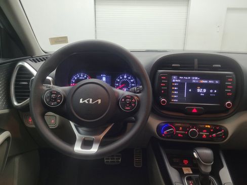 Used 2022 Kia Soul LX w/ Technology Package FWD image 22