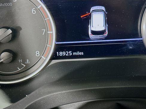 Used 2023 Nissan Rogue SV FWD image 19